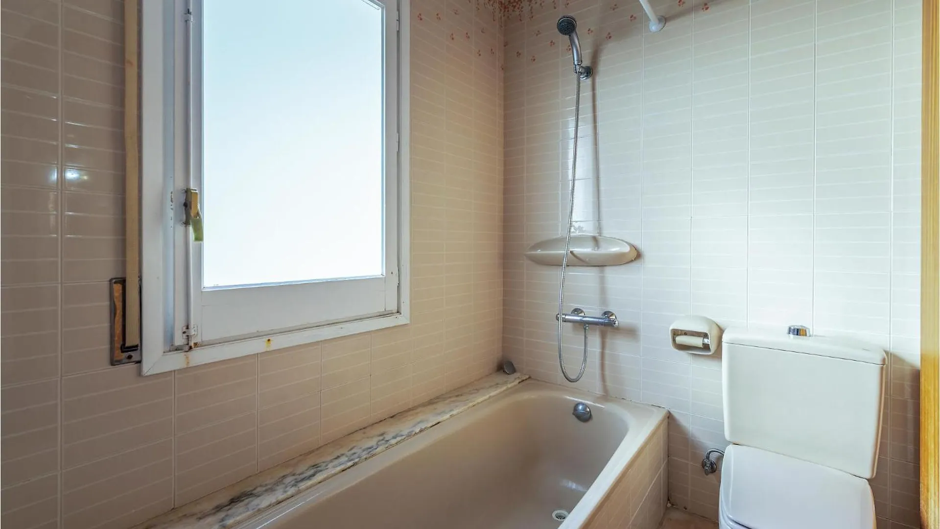 Awesome Home In Santa Susanna With House Sea View 0*,  Španělsko